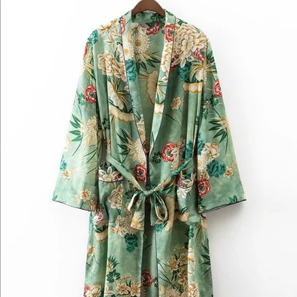 BRAND NEW KIMONO